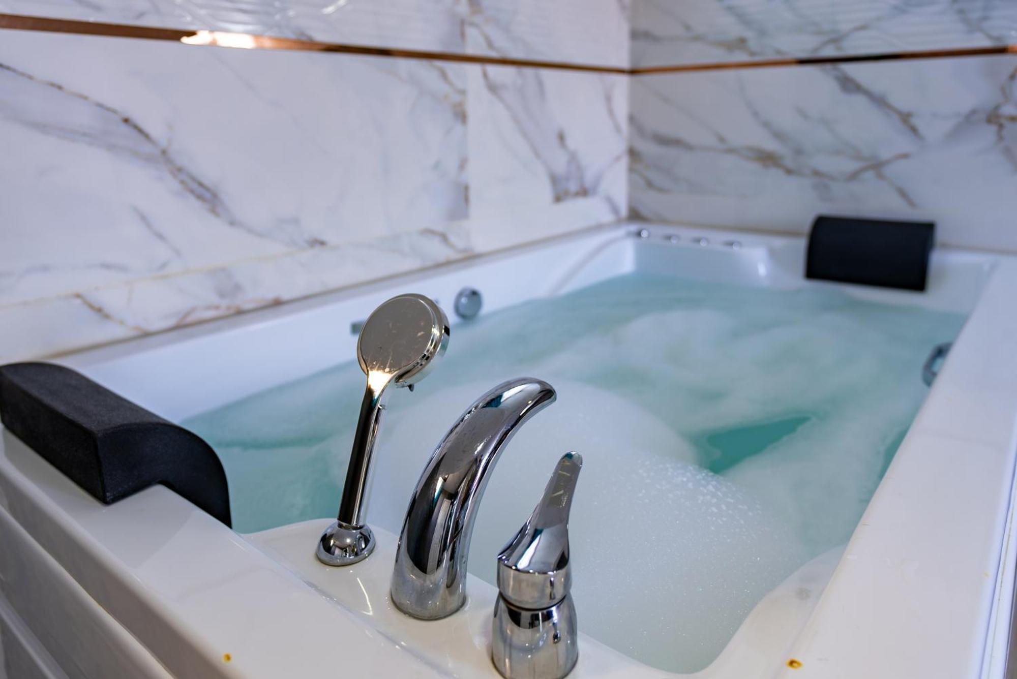 Black Palace Hotel Истанбул Екстериор снимка
